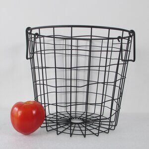 BLACK WIRE FARM BASKET